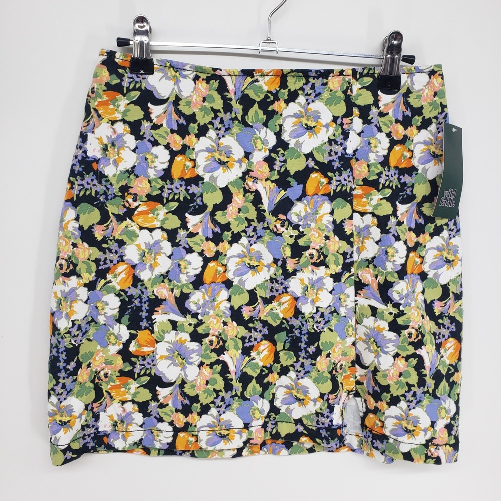 Wild Fable Floral Print Mini Skirt Women Size 4 Front Slit Stretch Target NEW